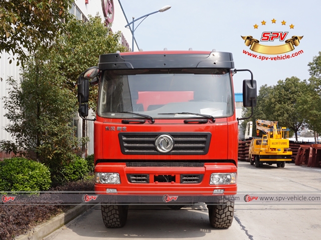 Front View of Fire Tank Truck - Dongfeng